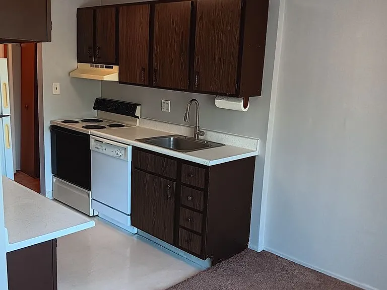 355 Solon Rd #315 — Photo 9