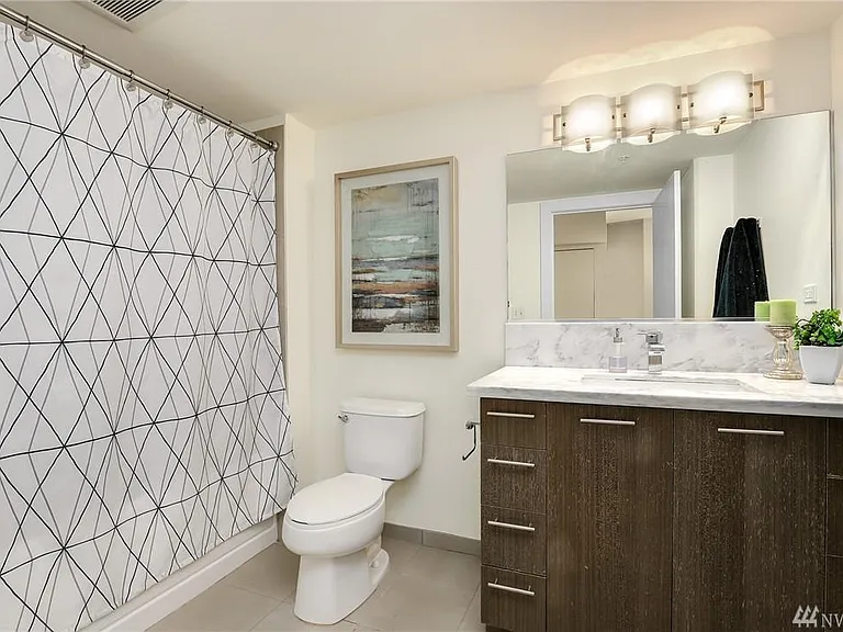 2911 2nd Ave #205 — Photo 7