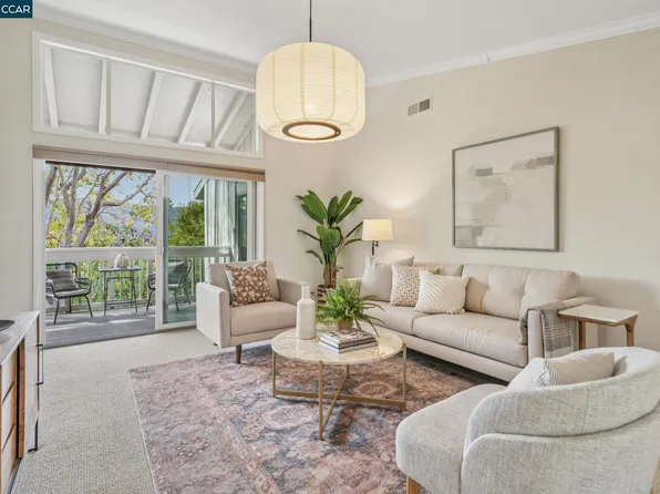 870 Terra California Dr APT 5, Walnut Creek, CA 94595