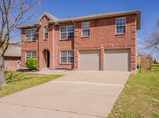 1102 Halifax Ln, Forney, TX 75126