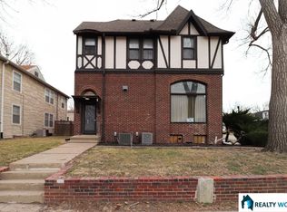 2406 J St #D, Lincoln, NE 68510
