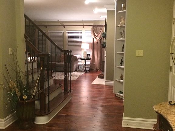 4th image of 5049 Southridge Park Dr
