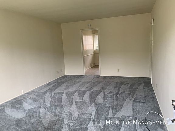 3rd image of 441 S Baldwin Ave Unit 4