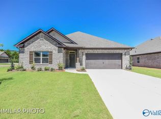 123 Huffman St, Hazel Green, AL 35750