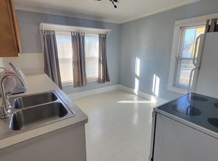 1524 Iowa St, Oshkosh, WI 54902