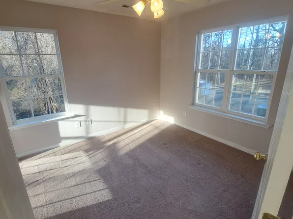252 Defense Ave, Sandston, VA 23150