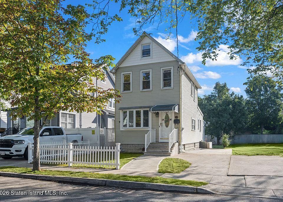 1st image of 241 Simonson Ave