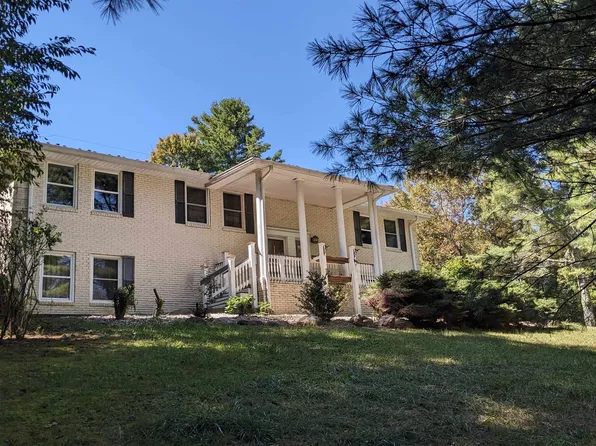 1724 Alum Ridge Rd NW, Willis, VA 24380