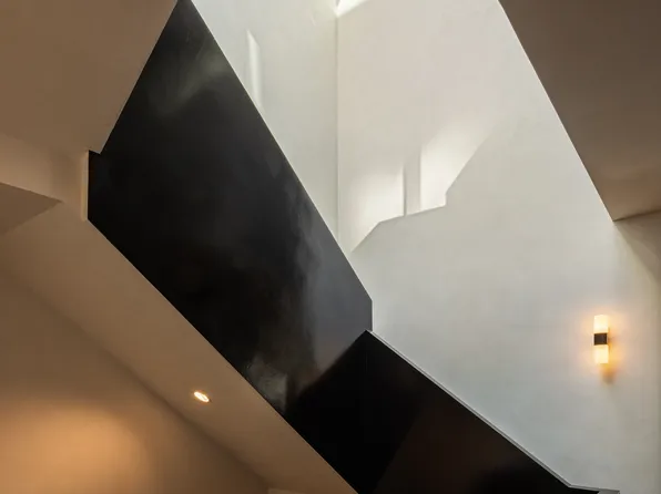 462 West 23rd Street image 13 of 17