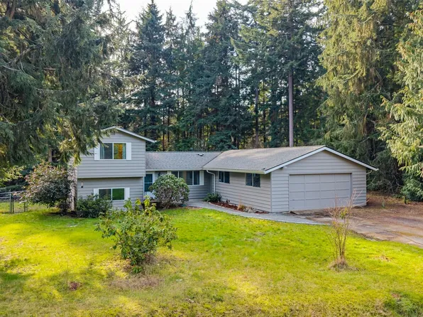744 Spitfire Lane, Oak Harbor, WA 98277