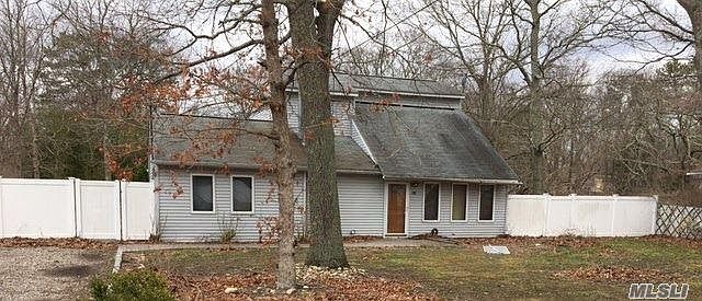 1st image of 10 Caroline St