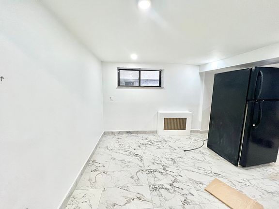 5th image of 2492 E 21st St #Basement