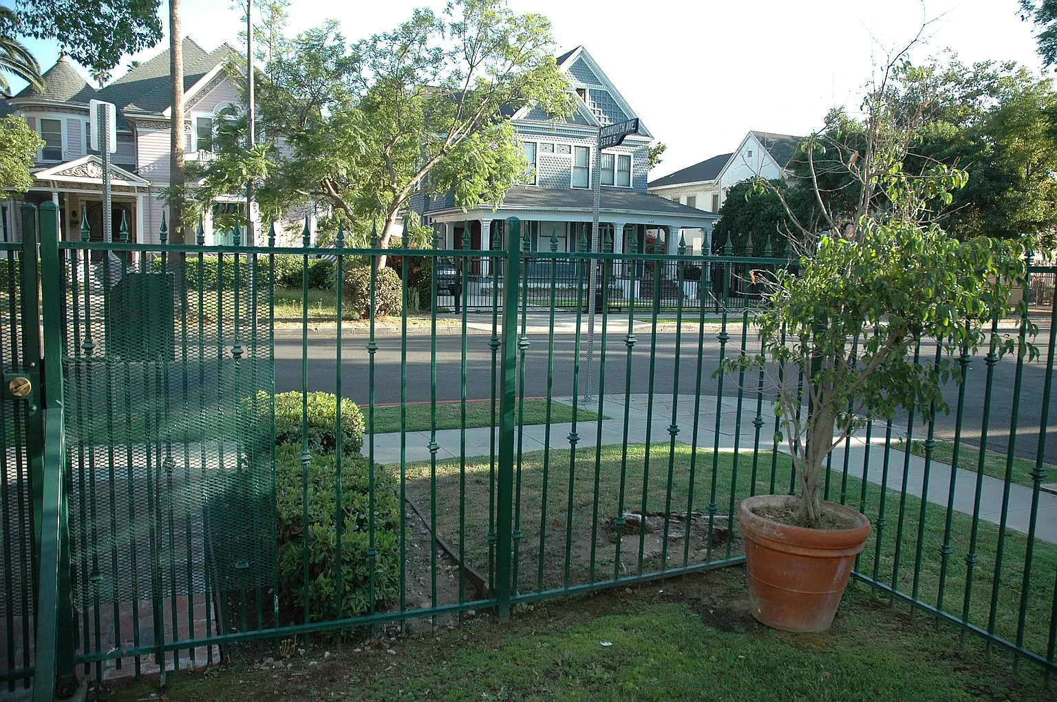 1 bed, 450 sqft, $1,900 — Photo 4