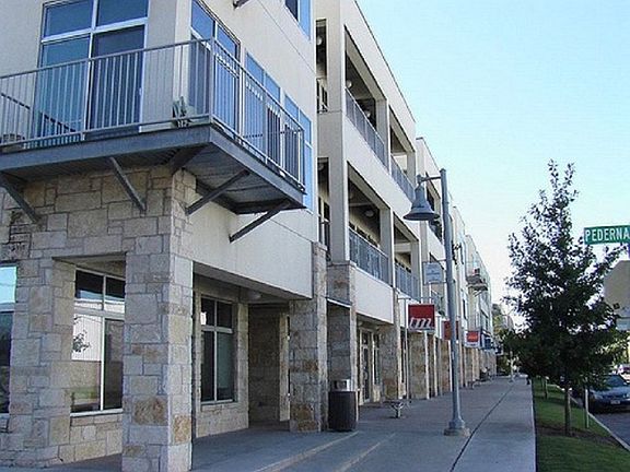 4th image of 2401 E 6th St Ste 6088