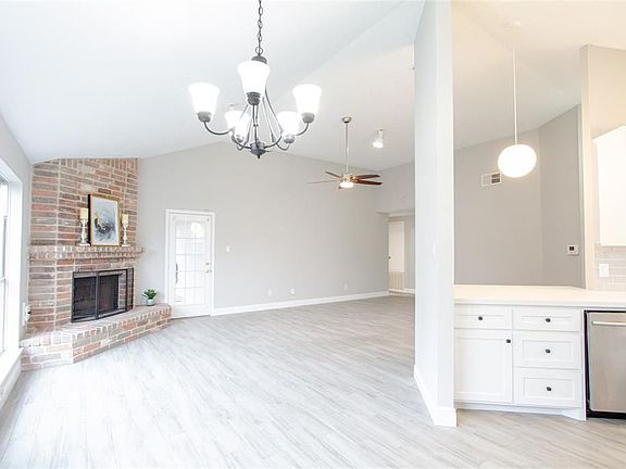5th image of 5923 Woodmancote Dr