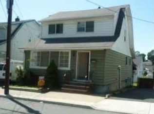 285 Dewey Ave, Totowa, NJ 07512