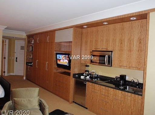 3rd image of 2000 N Fashion Show Dr Unit 2109