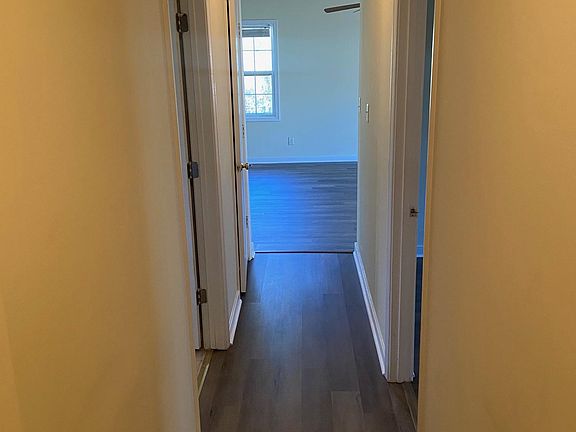 5th image of 1108 Blue Jay Ln