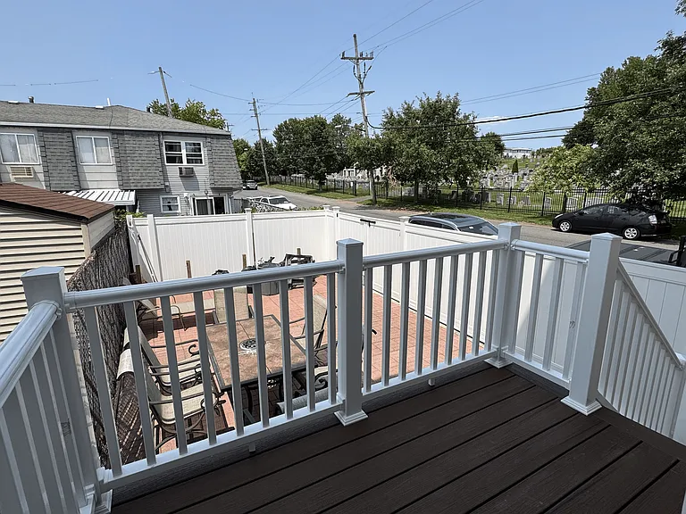1 Ledyard Pl — Photo 21
