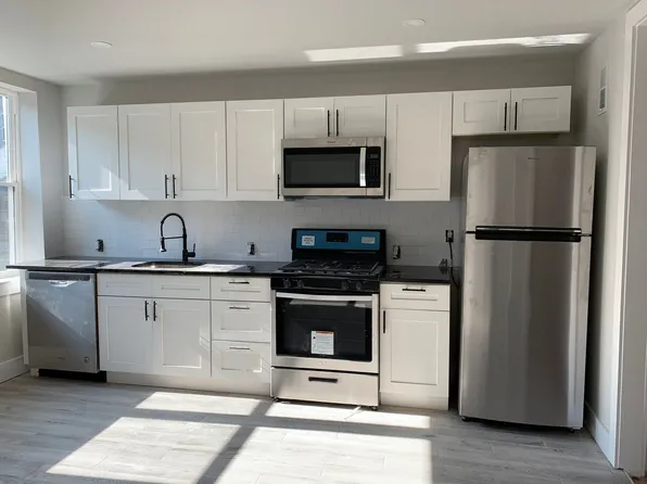 1119 S Peach St, Philadelphia, PA 19143