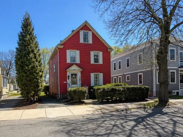 73 Beacon St, Arlington, MA 02474