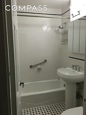 Rented by Compass | media 15