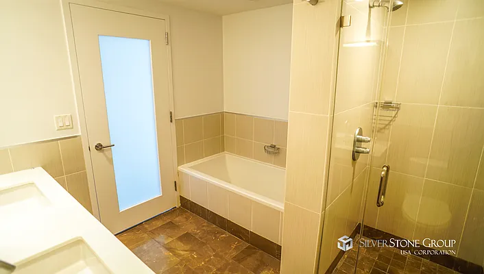 Rented by Silverstone Group USA Corp. | media 32