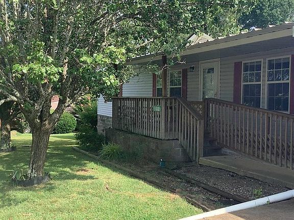 2nd image of 102 Amy Dr