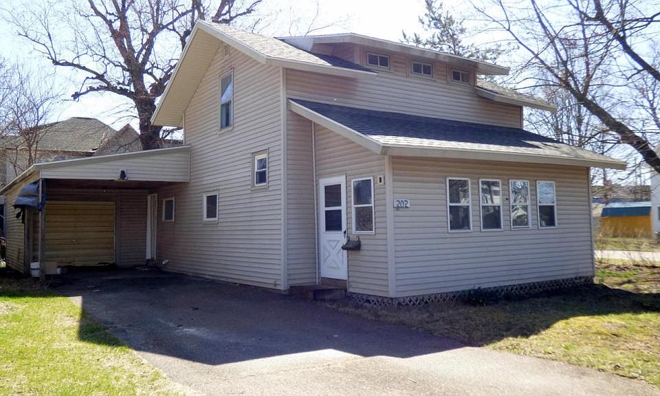 1st image of 202 Orchard St