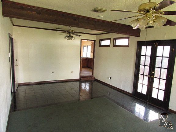 4th image of 607 Grove St