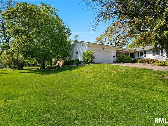 3rd image of 1224 34th Avenue Ct