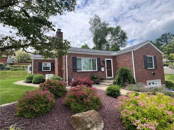 209 Widmer Ave, Lower Burrell, PA 15068