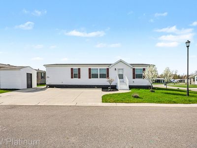 57512 Mill Point Rd, New Haven, MI, 48048