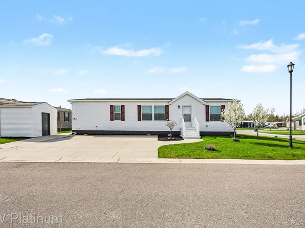 57512 Mill Point Rd, New Haven, MI 48048