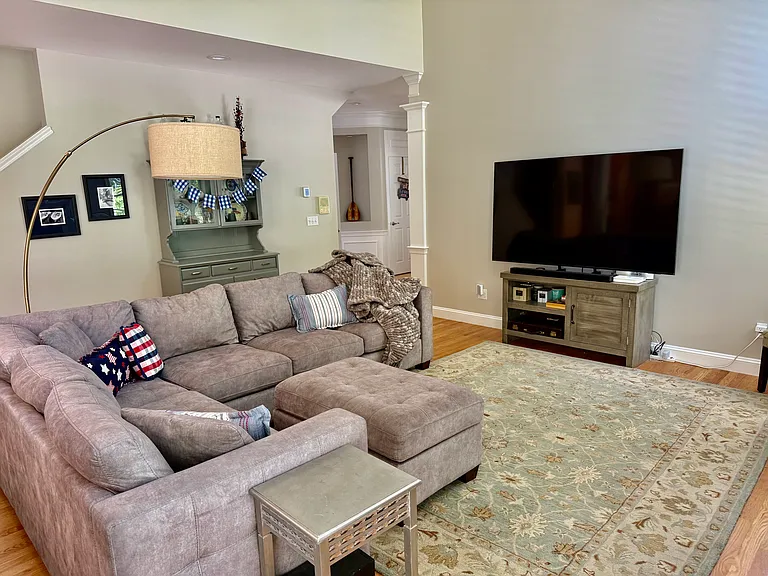11 Windrose Dr — Photo 8