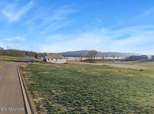 5220 Old Club Rd, Loudon, TN 37774