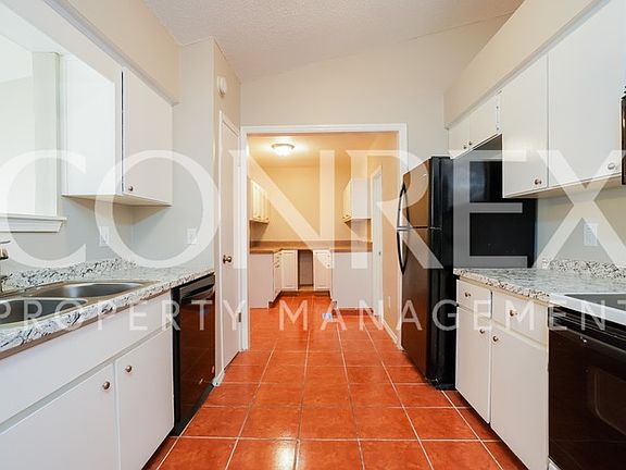 5th image of 10740 Pacer Ct