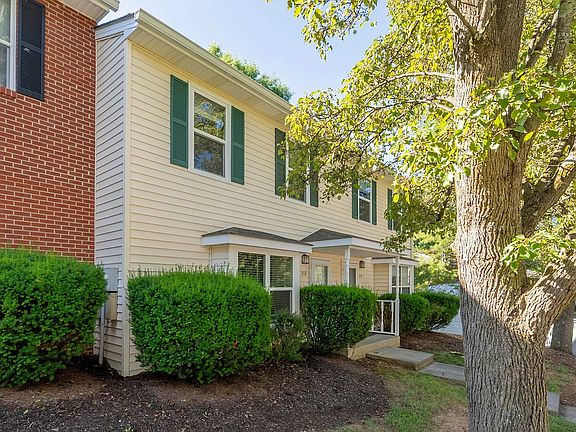4th image of 218 Janie Ln