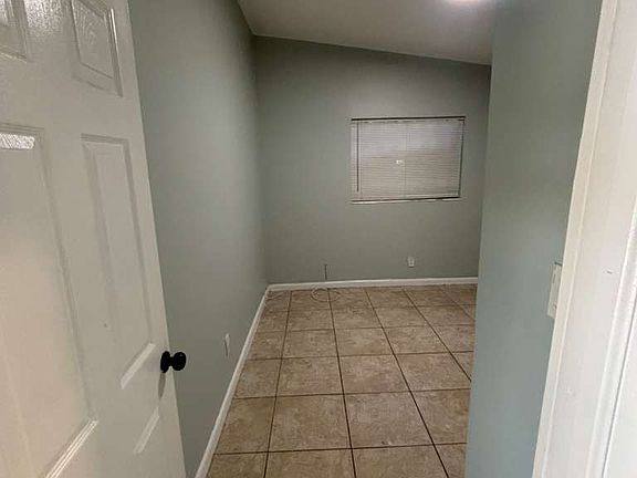 4th image of 2911 NW 11th Pl #A