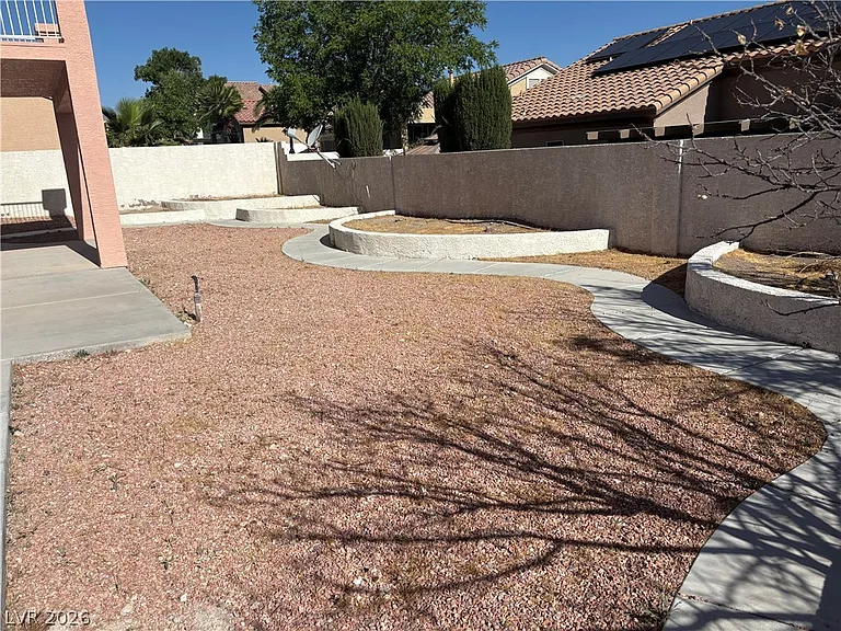 8504 Crest Hill Ave — Photo 6