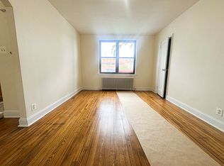 7310 Woodhaven Blvd, Glendale, NY 11385