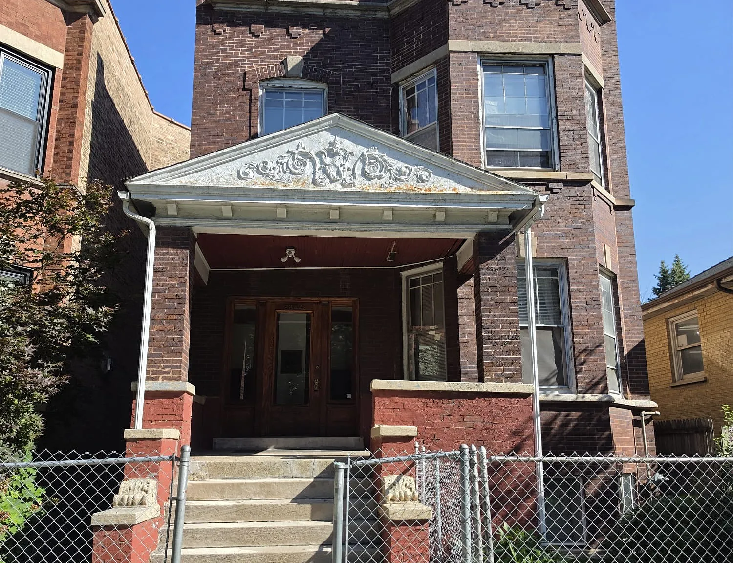 2 bed, 800 sqft, $2,000 — Photo 1