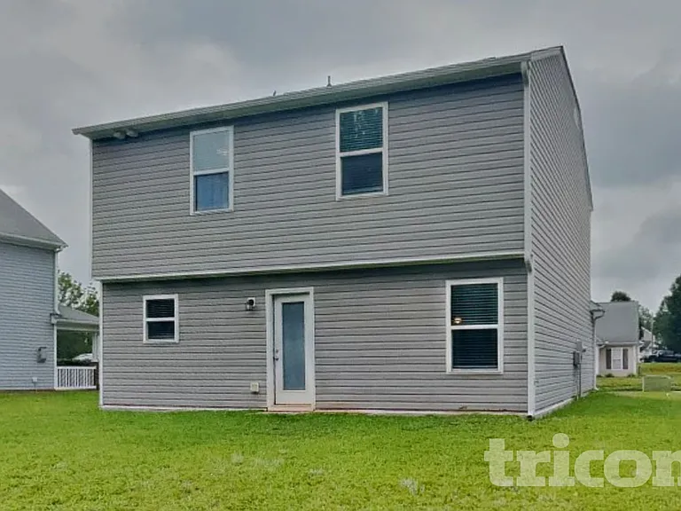 1505 Hamilton Hills Dr — Photo 15