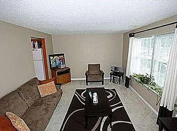 Building Photo - 9495 Tracey Lynne Cir