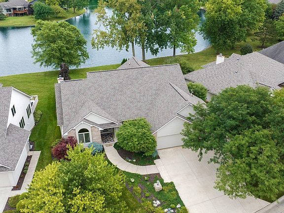 2nd image of 2526 Knightsbridge Dr