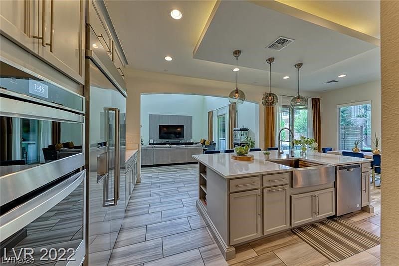 1st image of 2134 Alto Vista Dr