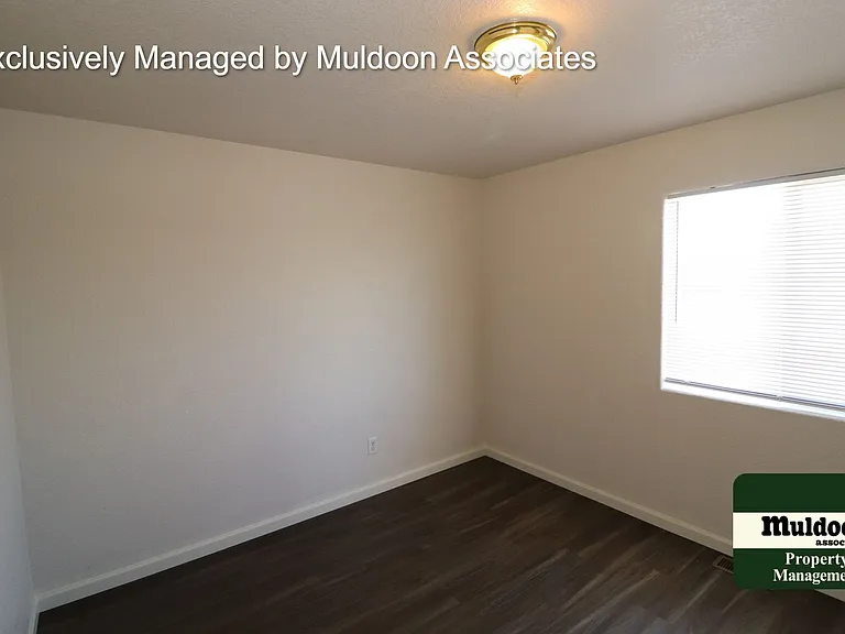 1661 W Siesta Dr — Photo 12
