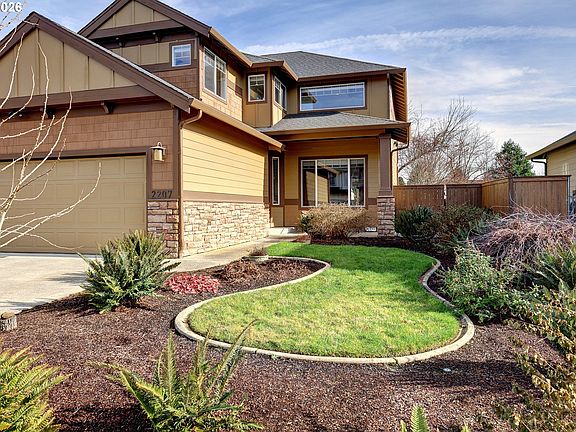 2nd image of 2207 NE 154th Ave