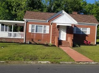207 Greenwood St, Eden, NC 27288