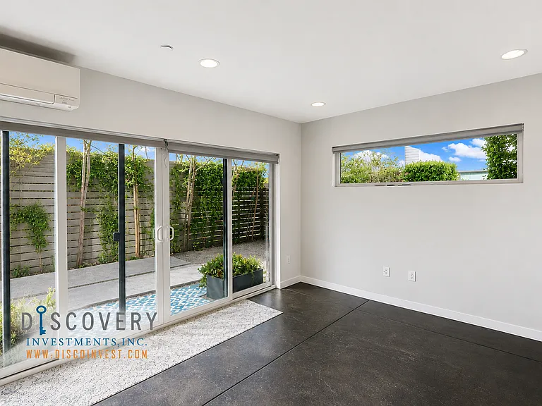 3235 Louise St #C — Photo 8